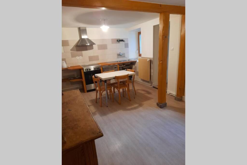 Charmant Petit Appartement Avec Bel Exterieur. Saint-Amarin Exteriör bild